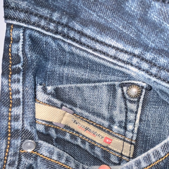 Diesel Darron Dark Wash Jeans Straight Leg 100% Cotton Size 32 - Picture 5 of 14